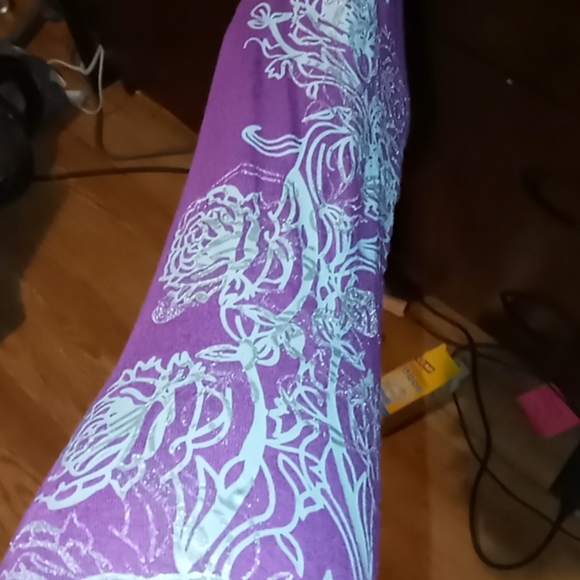 Purple long sleeve top - Picture 2 of 2